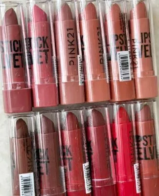 Labial Lipstick Velvet | Acabado Aterciopelado y Confort Total